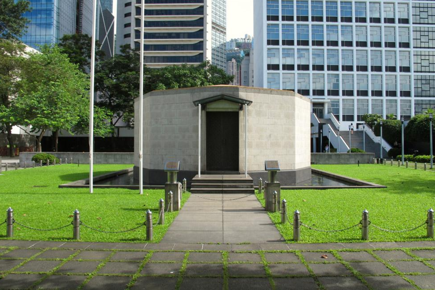 李家超悼念保港英烈　香港大會堂舉行紀念儀式